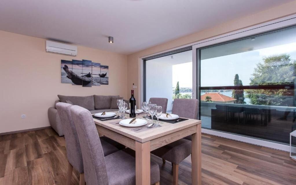 Apartments Marina Malinska Exterior photo
